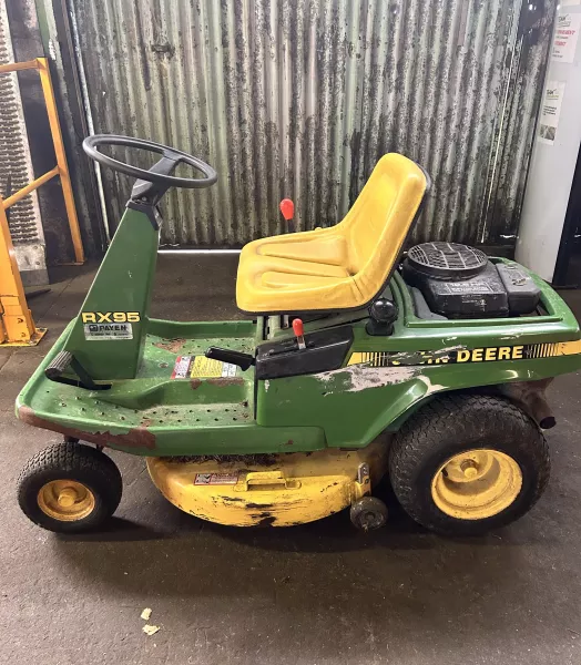 Tondeuse autoportée JOHN DEERE RX95